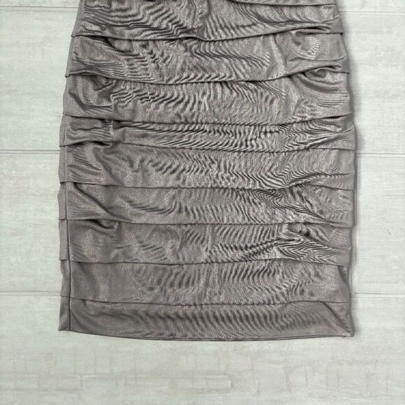 Studio Y Strapless Bodycon Silver Metallic Ruched Layered Mini Dress Party M - Picture 6 of 7